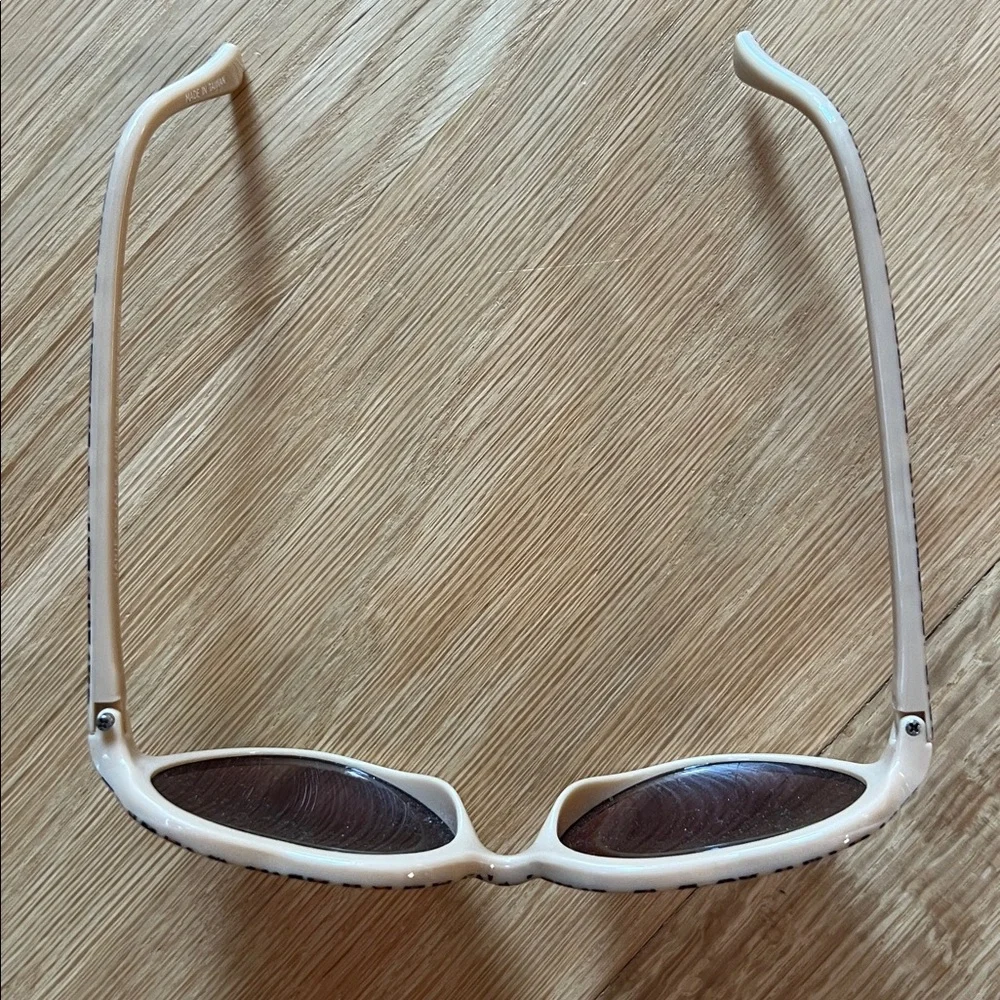 Janie and Jack leopard sunglasses size 4 and up